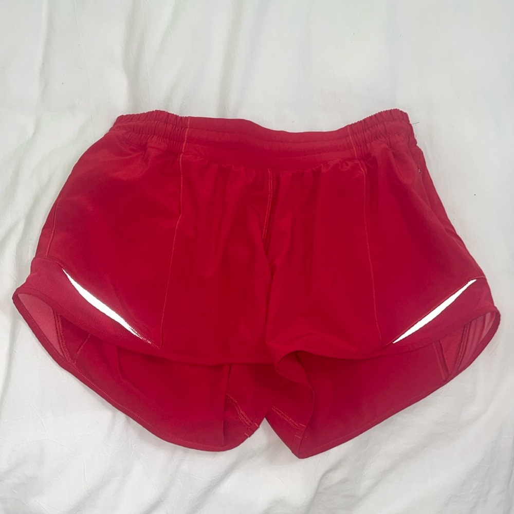 Hotty Hot Lululemon shorts - low rise - 4”